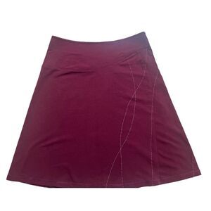 Mountain Hardwear skirt maroon color sz Small